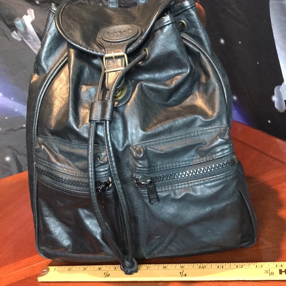 Cascade Falls Tandem black leather backpack - Picture 6 of 16